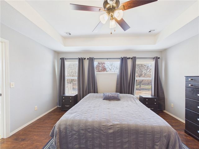 29 Copinsay Drive, Bella Vista, AR 72715