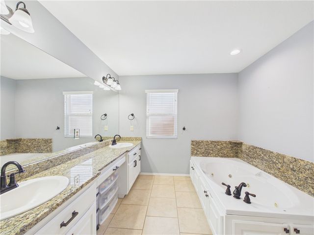 29 Copinsay Drive, Bella Vista, AR 72715