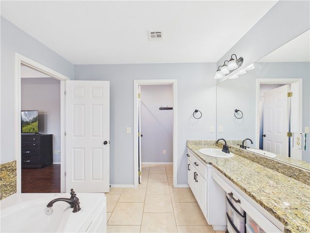 29 Copinsay Drive, Bella Vista, AR 72715