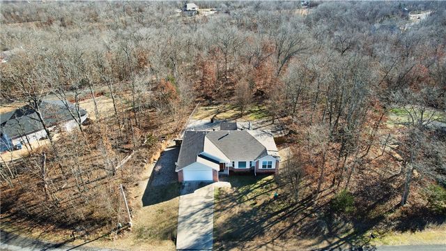 29 Copinsay Drive, Bella Vista, AR 72715