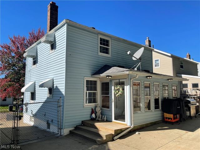 1567 Sunset Avenue, Akron, OH 44301