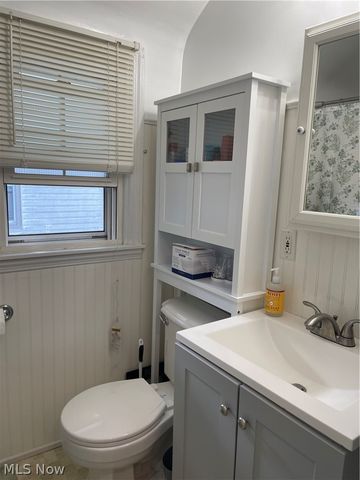 1567 Sunset Avenue, Akron, OH 44301