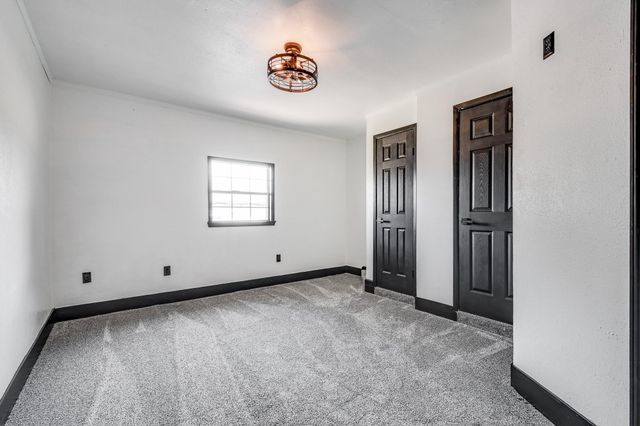 30 Crestbriar Court, Baytown, TX 77521