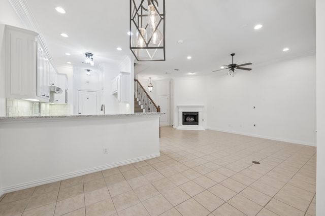 2190 Mcpherson Drive, Grapevine, TX 76051