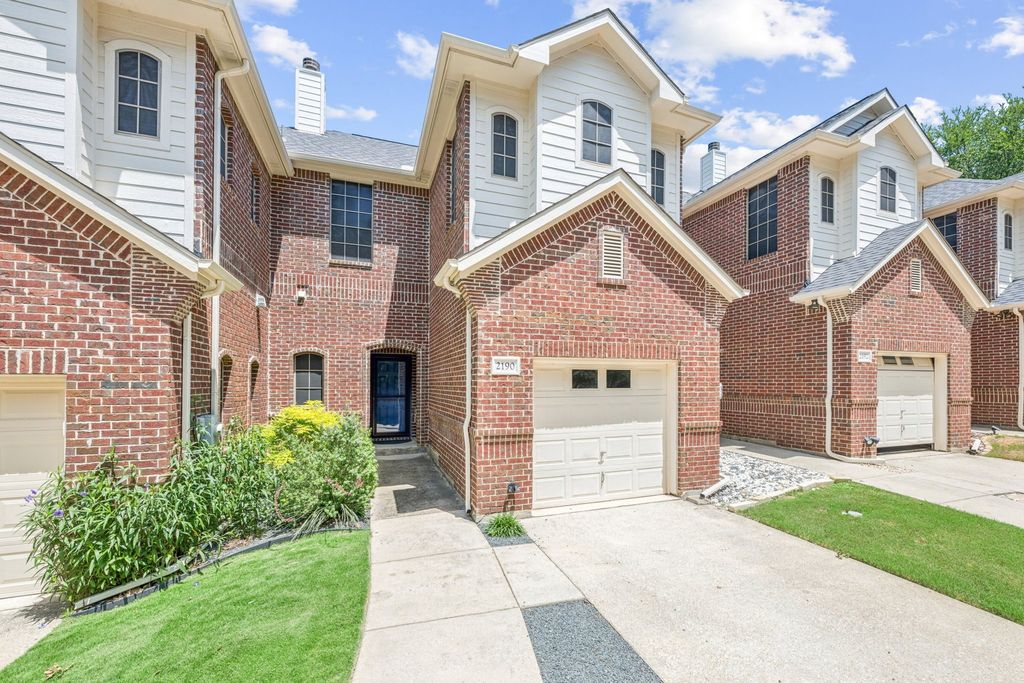 2190 Mcpherson Drive, Grapevine, TX 76051