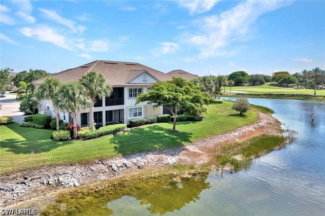 8723 Coastline CT 202, Naples, FL 34120
