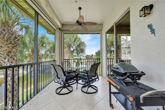 8723 Coastline CT 202, Naples, FL 34120