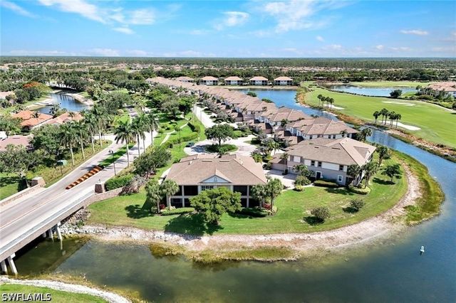 8723 Coastline CT 202, Naples, FL 34120