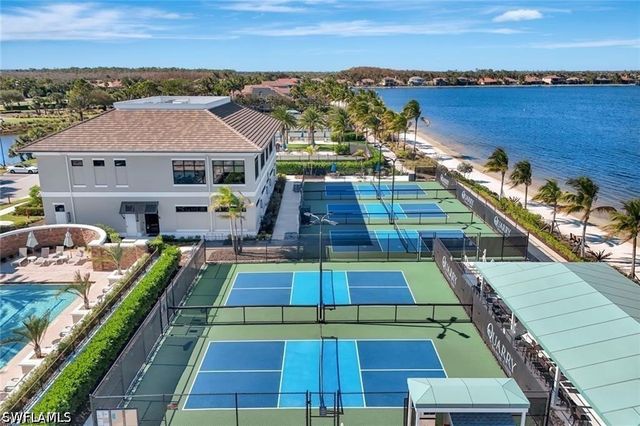 8723 Coastline CT 202, Naples, FL 34120