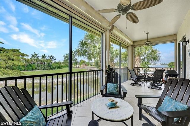 8723 Coastline CT 202, Naples, FL 34120