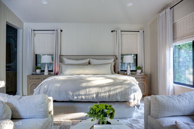 1915 E ROSE Lane, Phoenix, AZ 85016