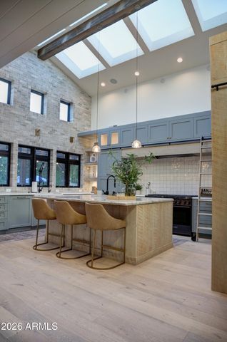 1915 E ROSE Lane, Phoenix, AZ 85016