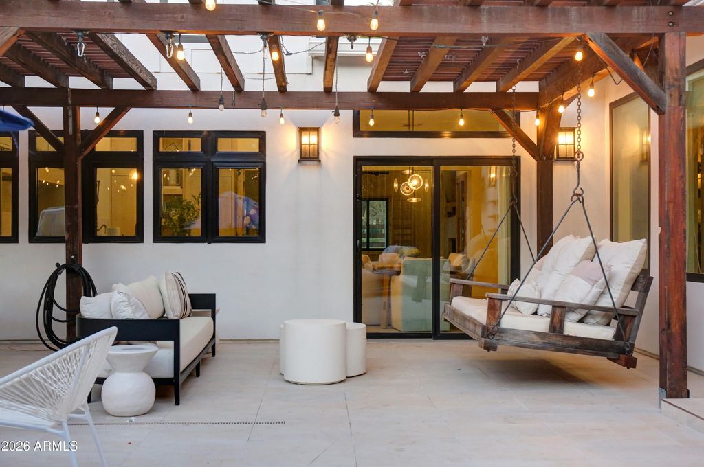 Image 44 of property listing at 1915 E ROSE Lane, Phoenix, AZ 85016