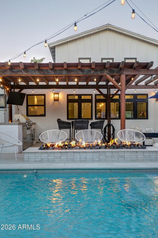 Image 46 of property listing at 1915 E ROSE Lane, Phoenix, AZ 85016