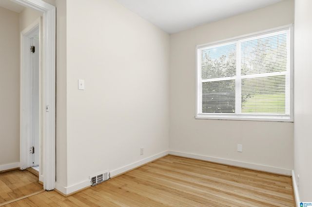 1166 CRESTHILL ROAD, Birmingham, AL 35213