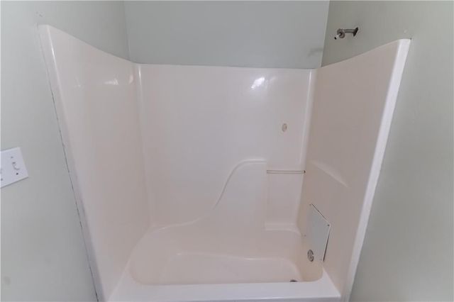 5056 Salem Rd, Covington, GA 30016