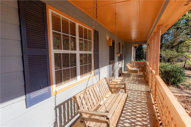 5056 Salem Rd, Covington, GA 30016