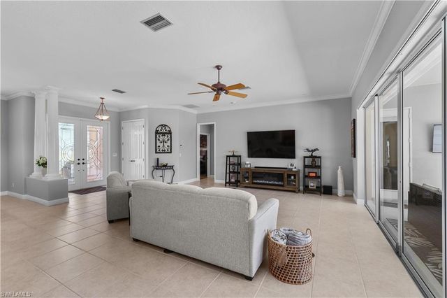11809 Royal Tee CT, Cape Coral, FL 33991