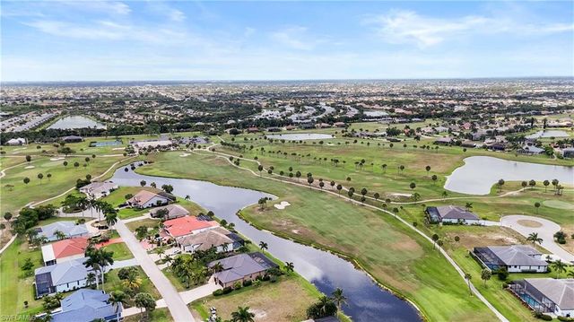 11809 Royal Tee CT, Cape Coral, FL 33991