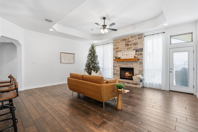 8107 Green Hill DR, Salado, TX 76571