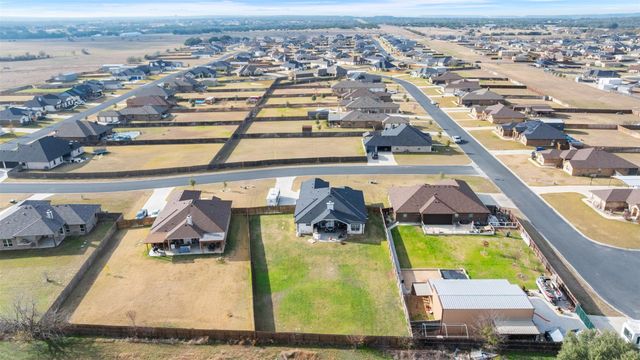 8107 Green Hill DR, Salado, TX 76571