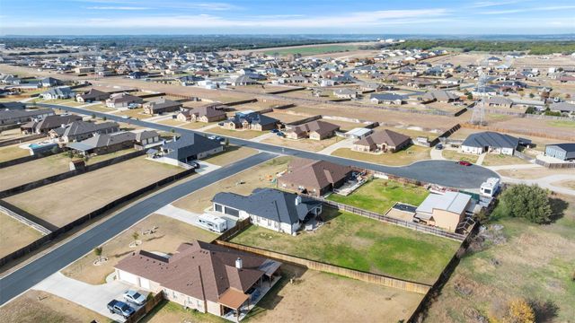 8107 Green Hill DR, Salado, TX 76571