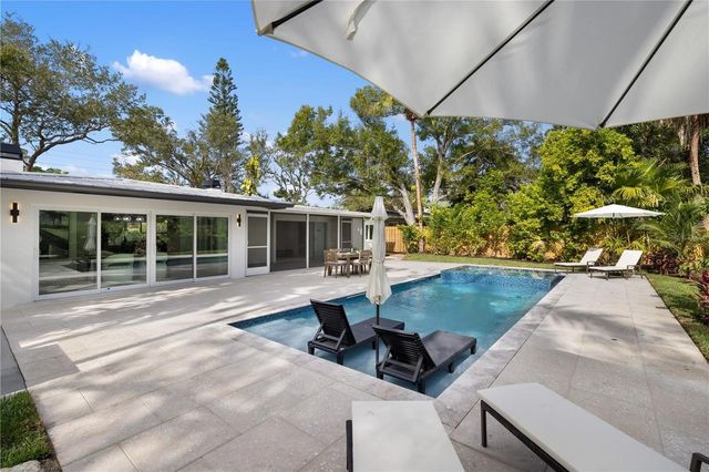 3705 TANGIER TERRACE, Sarasota, FL 34239