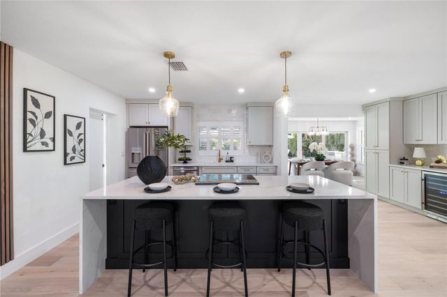 3705 TANGIER TERRACE, Sarasota, FL 34239