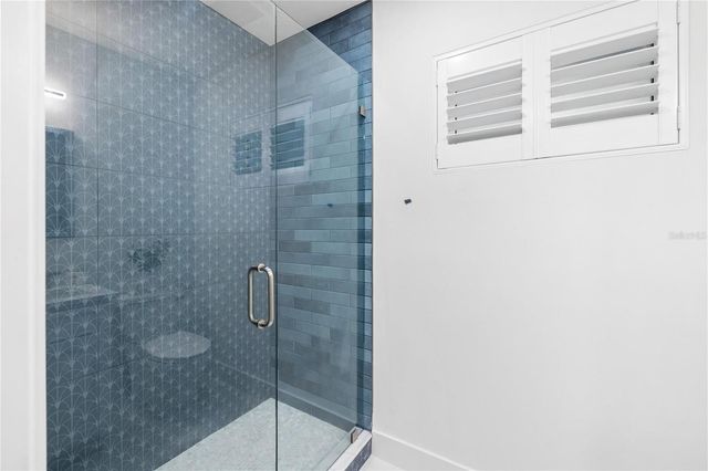 3705 TANGIER TERRACE, Sarasota, FL 34239