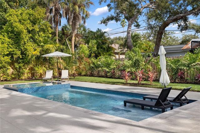 3705 TANGIER TERRACE, Sarasota, FL 34239