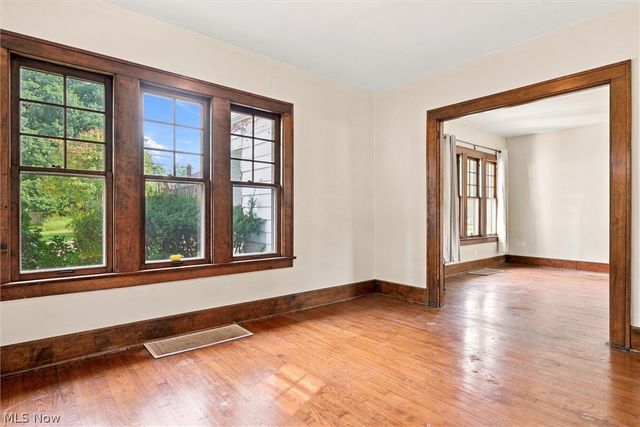 513 Redondo Road, Youngstown, OH 44504