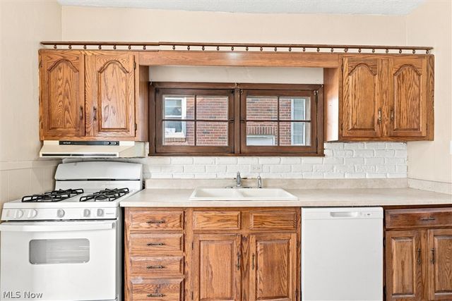 513 Redondo Road, Youngstown, OH 44504
