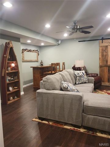 209 Flint Brook Drive, O'fallon, MO 63366