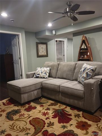 209 Flint Brook Drive, O'fallon, MO 63366