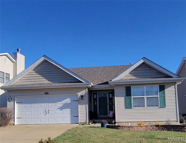 209 Flint Brook Drive, O'fallon, MO 63366
