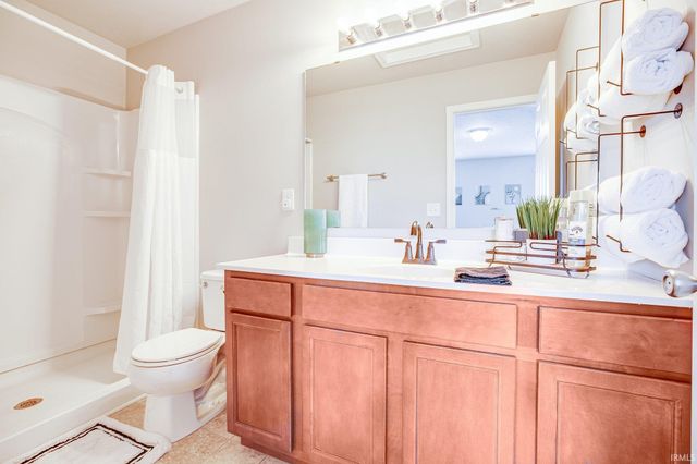 6804 Lutz Drive, South Bend, IN 46614