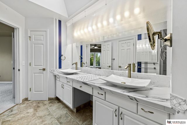 2505 Morrie Drive, Bellevue, NE 68123