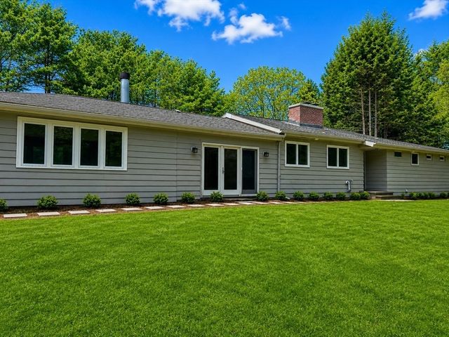 7 Longmeadow Road, Weston, MA 02493
