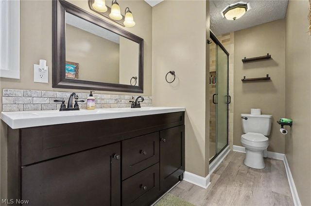 1223 Aurora Hill Drive, Aurora, OH 44202