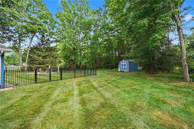 1223 Aurora Hill Drive, Aurora, OH 44202