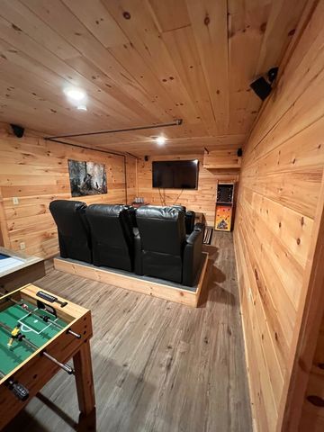 2203 Foxberry Way, Sevierville, TN 37876