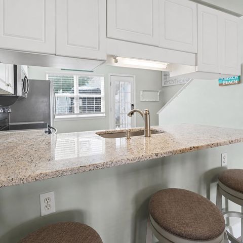 703 1st Ave S Apt 33C, North Myrtle Beach, SC 29582