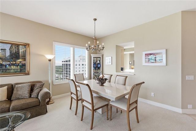 420 Cove Tower DR 1404, Naples, FL 34110