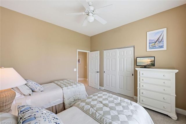 420 Cove Tower DR 1404, Naples, FL 34110