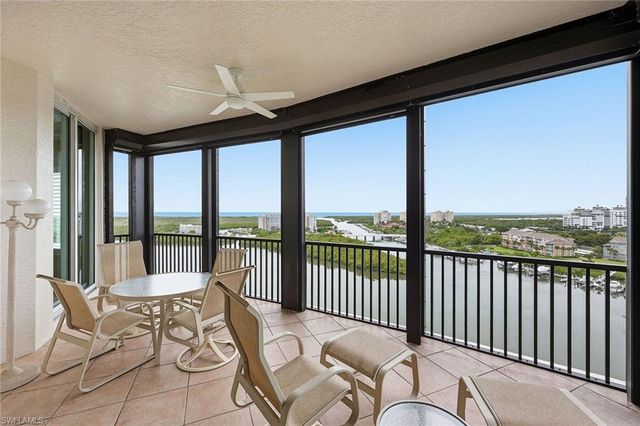 420 Cove Tower DR 1404, Naples, FL 34110