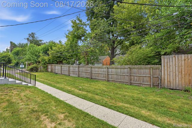 25863 Woodward Avenue 103, Royal Oak, MI 48067