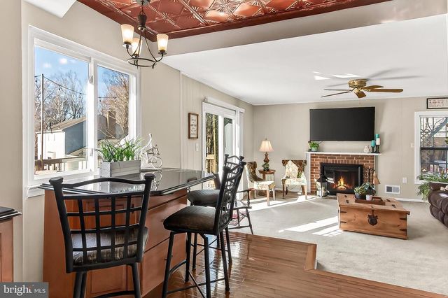 9056 BROOK FORD RD, Burke, VA 22015