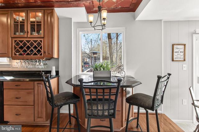 9056 BROOK FORD RD, Burke, VA 22015