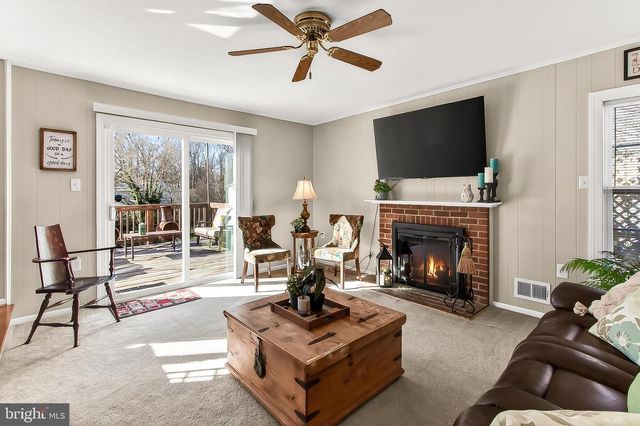 9056 BROOK FORD RD, Burke, VA 22015