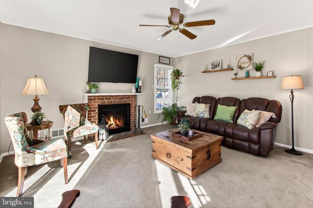 9056 BROOK FORD RD, Burke, VA 22015